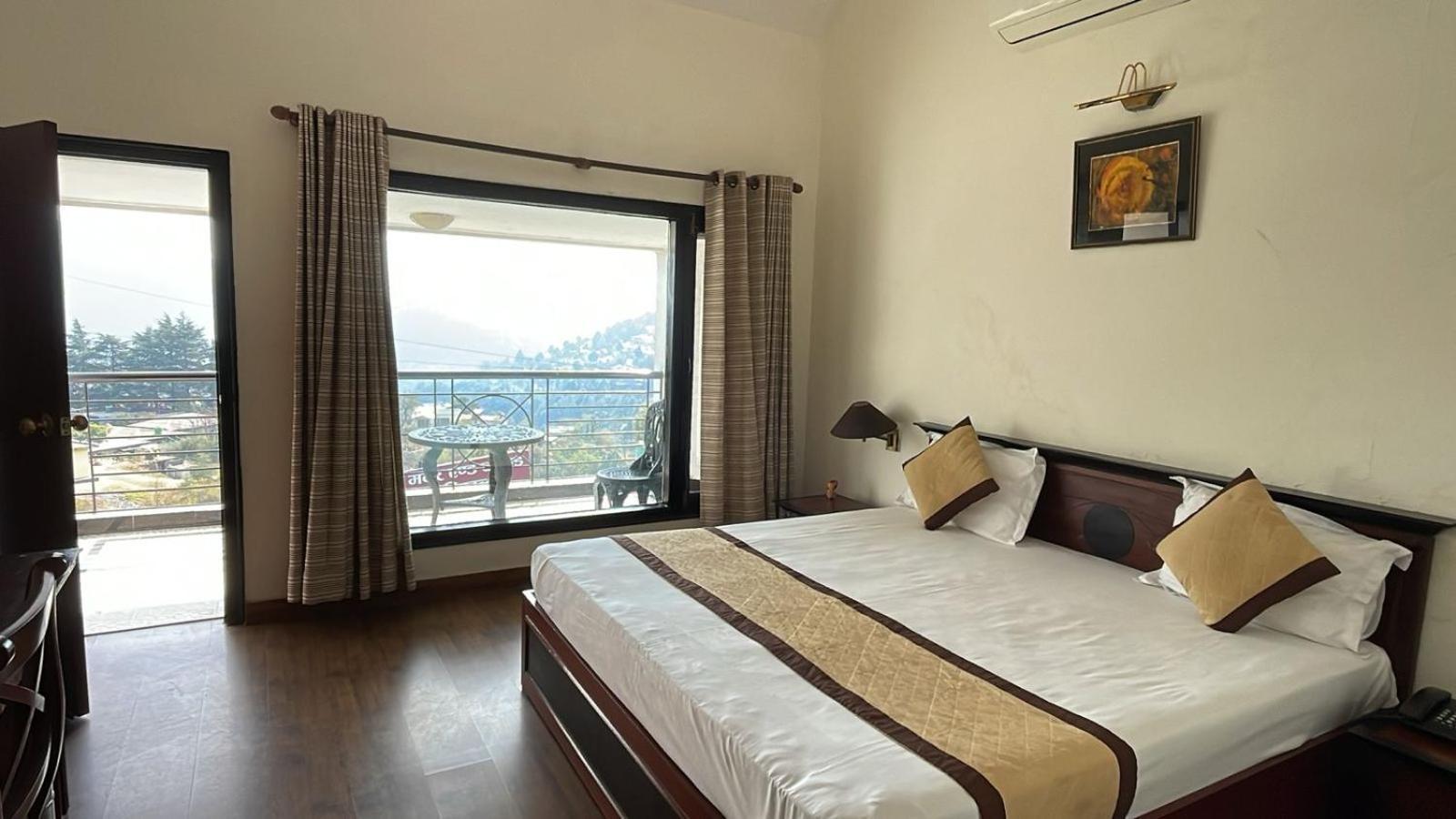 Hotel 8Fold-Pinecrest By Larisa, Bhīm Tāl Zewnętrze zdjęcie