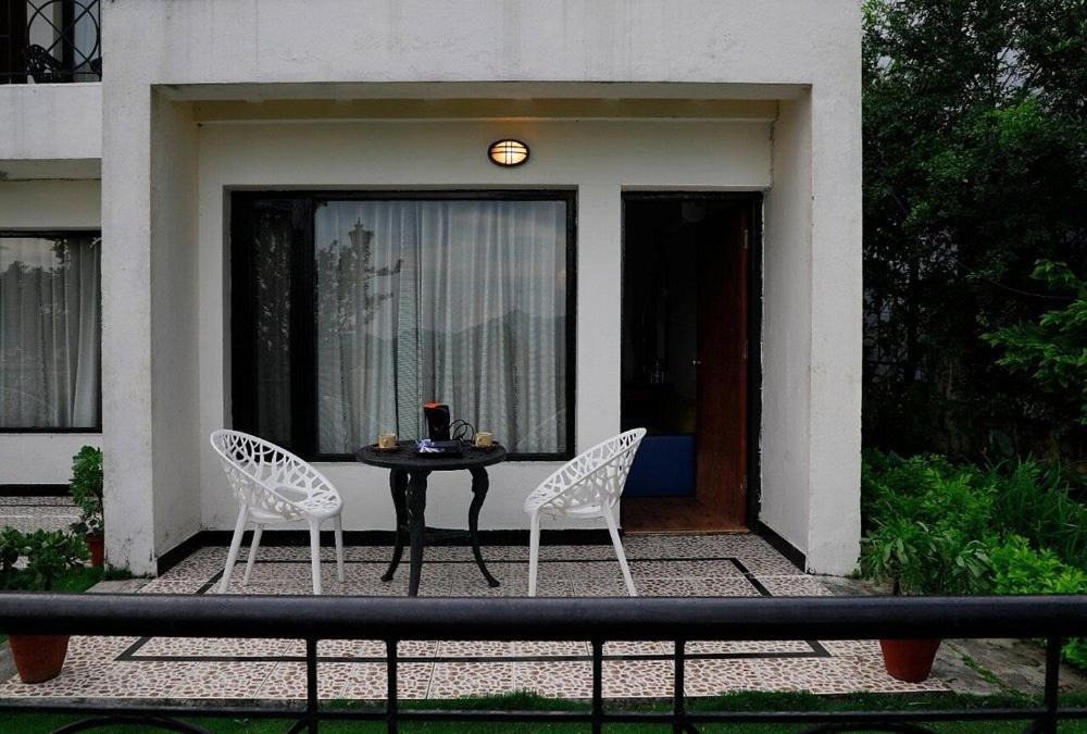 Hotel 8Fold-Pinecrest By Larisa, Bhīm Tāl Zewnętrze zdjęcie